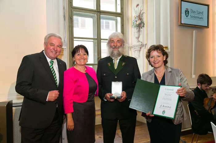 ... und Altbürgermeister Matthäus Össl, Perchau.