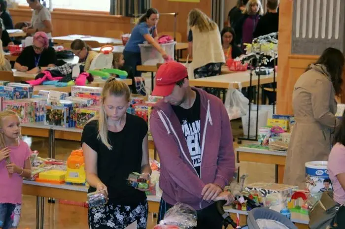 Nicht abgeholte Gegenstände werden an Sozialeinrichtungen weitergegeben. Der nächste Baby- und Kinderbazar wird im Frühjahr 2025 über die Bühne gehen.