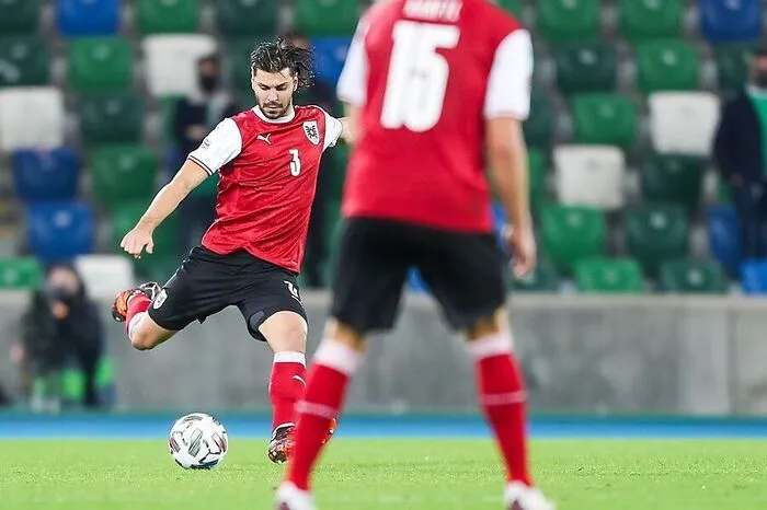 Aleksandar Dragovic 4: Der Leverkusener trat als stabiler Faktor im Abwehrgefüge in Erscheinung und sorgte wie Kollege Hinteregger mit Wechselpässen für optimale Spielverlagerungen. Spielte seine ganze Routine aus.