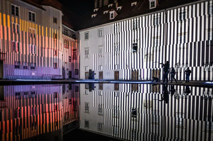 "Arkestra of Light - Polarized" von OchoResotto im Burghof