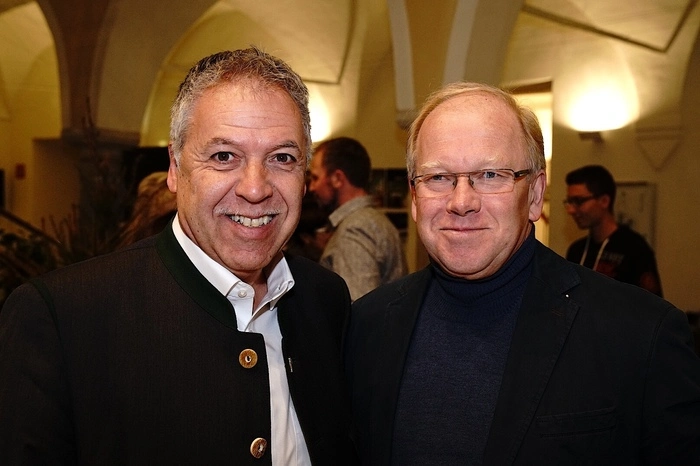 Stadtrat Franz Eder Eder mit Oberarzt Reinhold Poppernitsch 