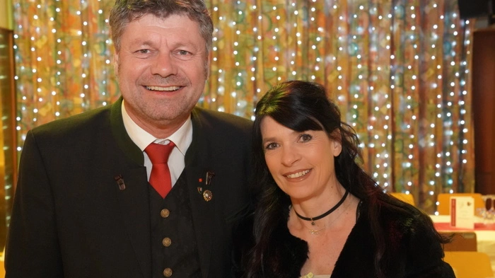 Bürgermeister Gerhard Pirih mit Gattin Petronilla freuen sich jedes Jahr auf den Besuch des Garnisonsballs in Spittal!