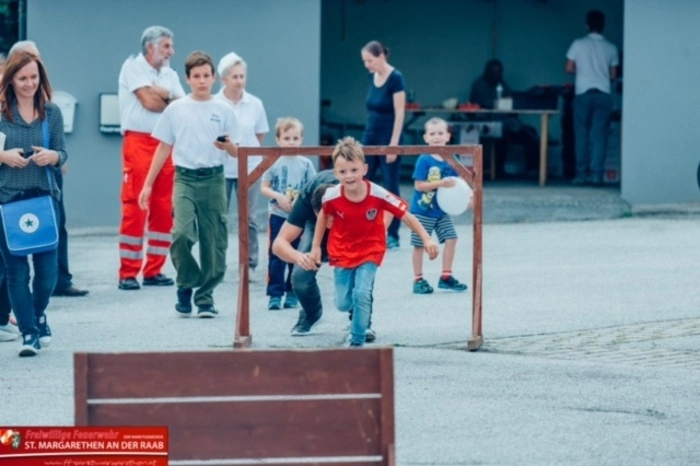 Geschicklichkeit war beim Eltern-Kind-Bewerb gefragt