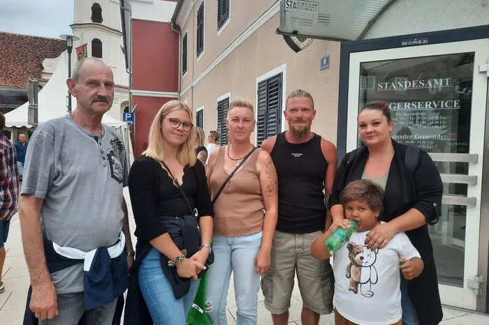 Klicken Sie sich durch weitere Bilder des Konzertabends...