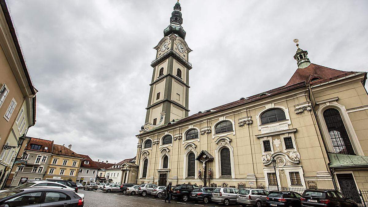 Die Rauferei fand am Pfarrplatz statt