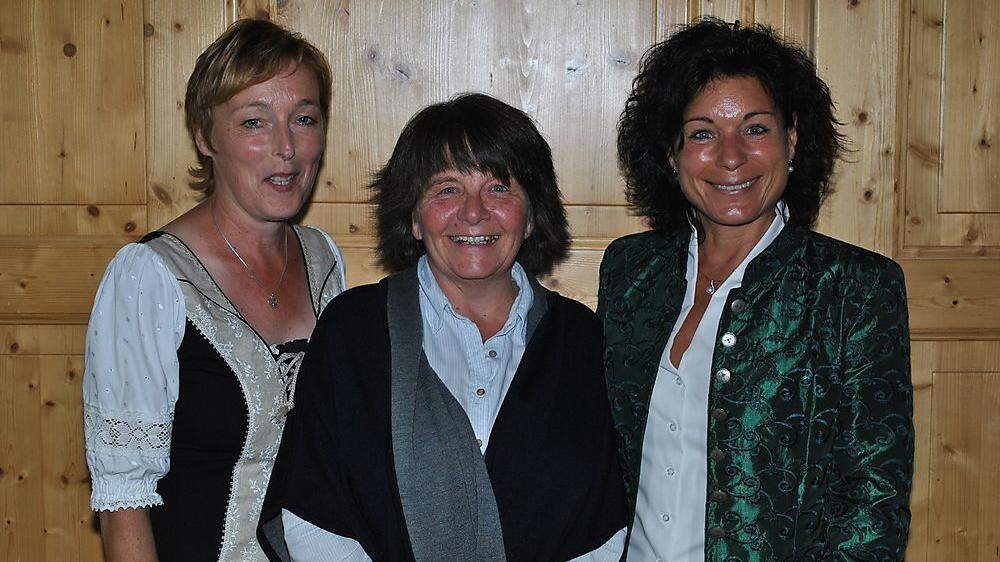 Die Familiengesundheitspflegerinnen Ingrid Pichler-Wagner, Susanne Kofler (Reichenau) und Eva Sachs-Ortner