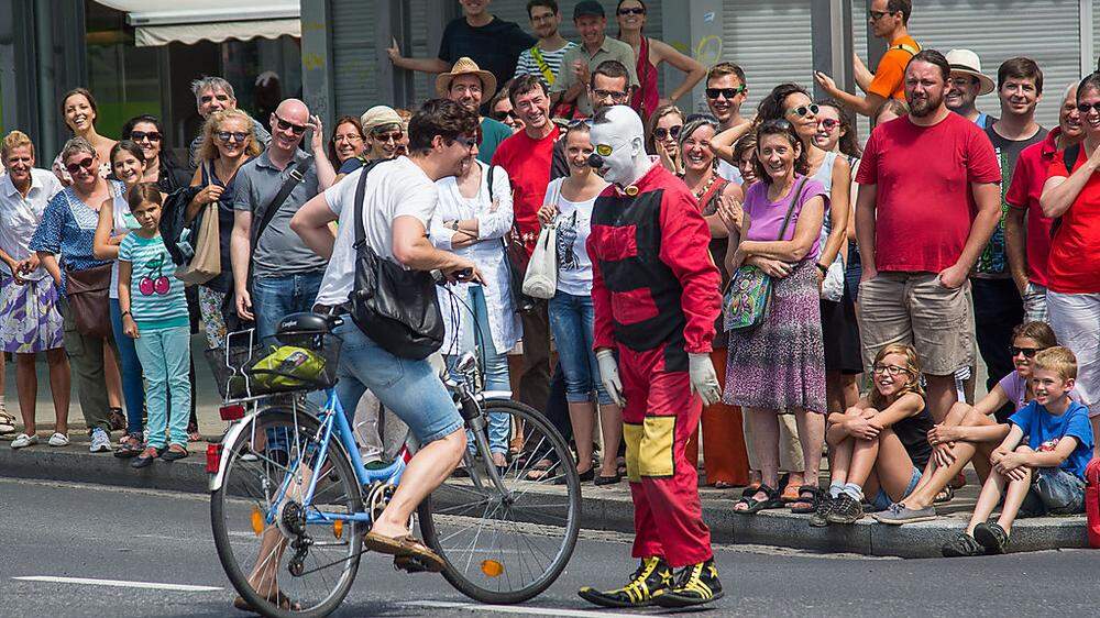 Schon am Wochenende sorgten die Clowns in Graz für ein sympathisches Chaos