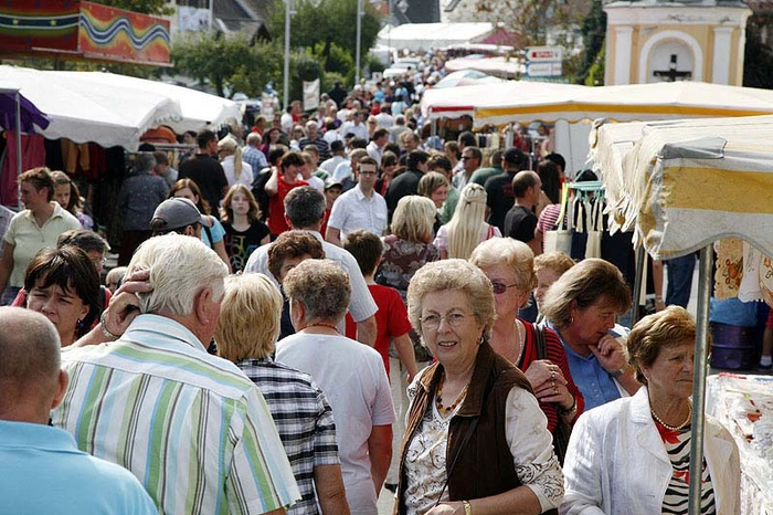 Auch dieses Jahr lockte das Volksfest wieder tausende Besucher aus Nah und Fern an.