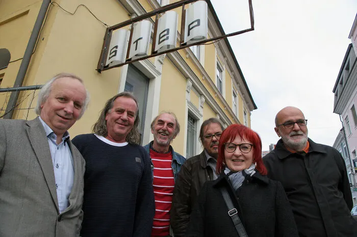 Step-Team mit Zirgoi, Kulterer, Obmann Karner, Smeritschnig, Dekan und Schneider