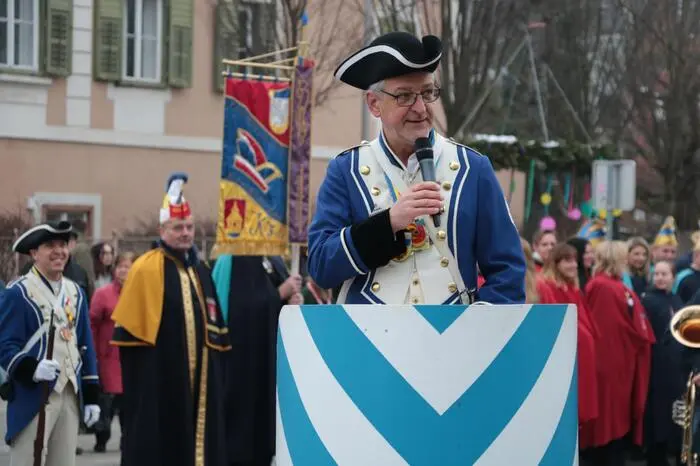 Obmann Luigi Pisano durfte Faschingsgruppen aus Kirchberg, Schützing, Weiz und Gleisdorf in Feldbach begrüßen. 
