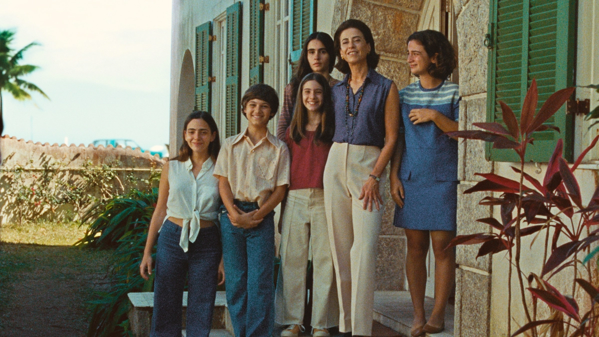 Eine Frau und Mutter kämpft für Gerechtigkeit in „I‘m Still Here“