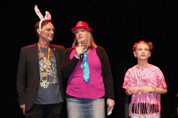 Als Hase Langohr begrüßte Bürgermeister Erwin Eggenreich die vielen Besucher des Kindermaskenballes.