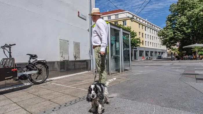 Paula führte ihr Herrchen Christian Weniger diesmal über den Tummelplatz.