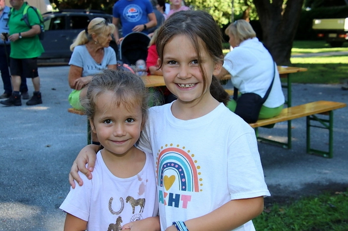 Insgesamt zehn Musikgruppen spielten bei den diversen Labestationen beziehungsweise im Festzelt auf.