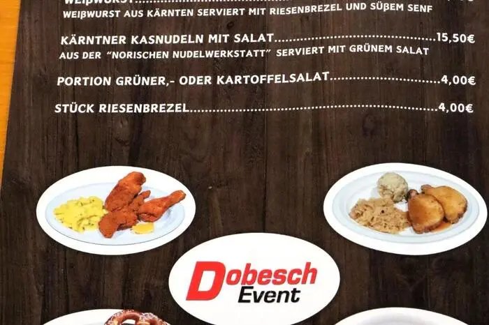 Geheimtipp Nummer eins ist die Weißwurst. Aber auch das knusprige Backhendl steht in der Bestellliste ganz oben.