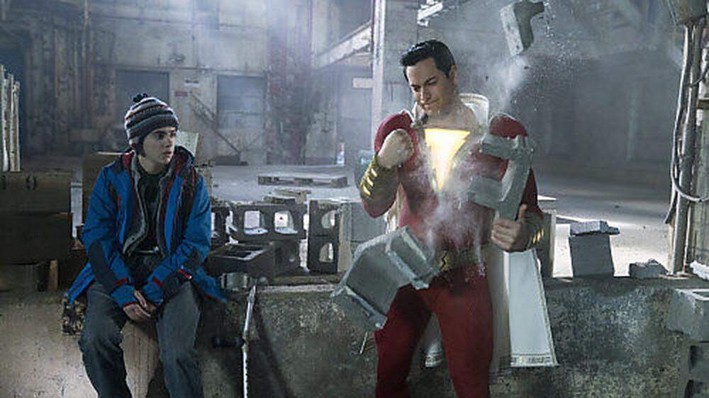 Shazam (rechts) ist der neue Kino-Superheld