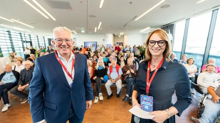 Herzlich Willkommen! Thomas Spann und Xenia Daum, die Geschäftsführung der Kleinen Zeitung, begrüßten die Besucher 