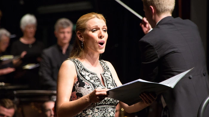 Jelena Widmann (Sopran)