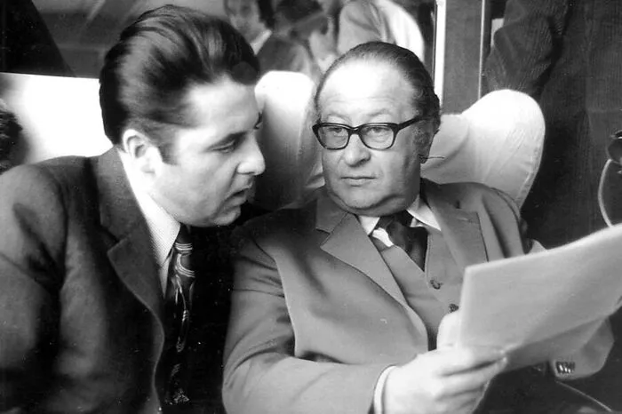 Bruno Kreiskys und sein Weggefährte Heinz Fischer , später Bundespräsident, auf Wahlkampfreise, im Jahr 1970
