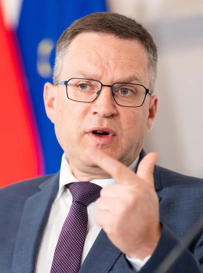 ABD0079_20240313 - WIEN - ÖSTERREICH: ÖVP-Klubobmann August Wöginger beim Pressefoyer nach einer Sitzung des Ministerrates am Mittwoch, 13. März 2024, in Wien. - FOTO: APA/GEORG HOCHMUTH