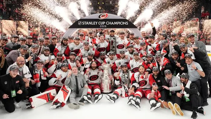 Die Carolina Hurricanes gewannen den Stanley Cup