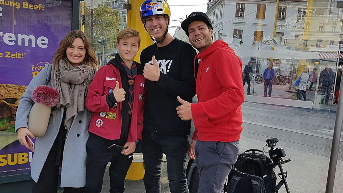 Fabio Widmer mit Fans