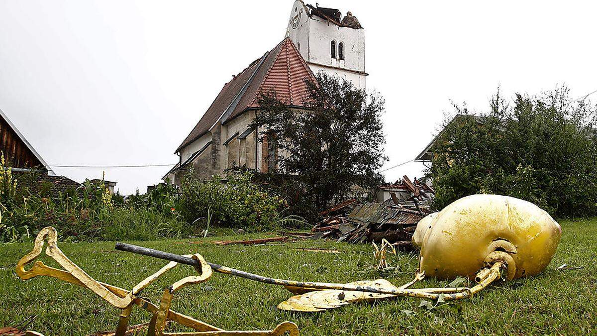 Am 17. Juli wurde die Kirche in St. Marxen schwer beschädigt 