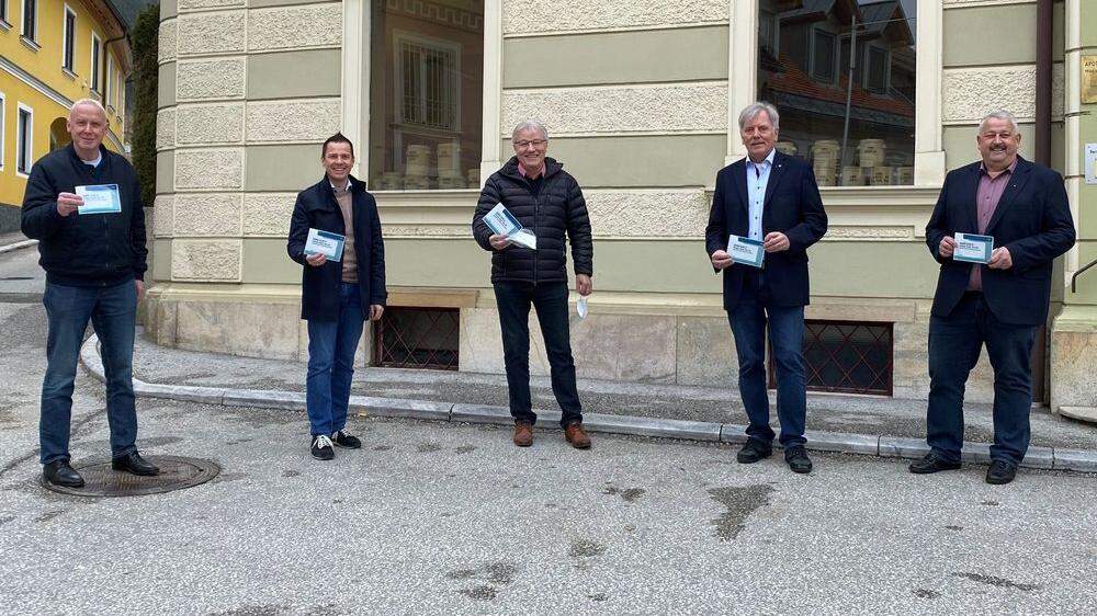 Die Bürgermeister Bernhard Sadovnik (Globasnitz), Patrick Skubel (neu gewählt in Neuhaus), Stefan Visotschnig (Bleiburg), Gerhard Visotschnig (Neuhaus), Hermann Srienz (Feistritz ob Bleiburg) 