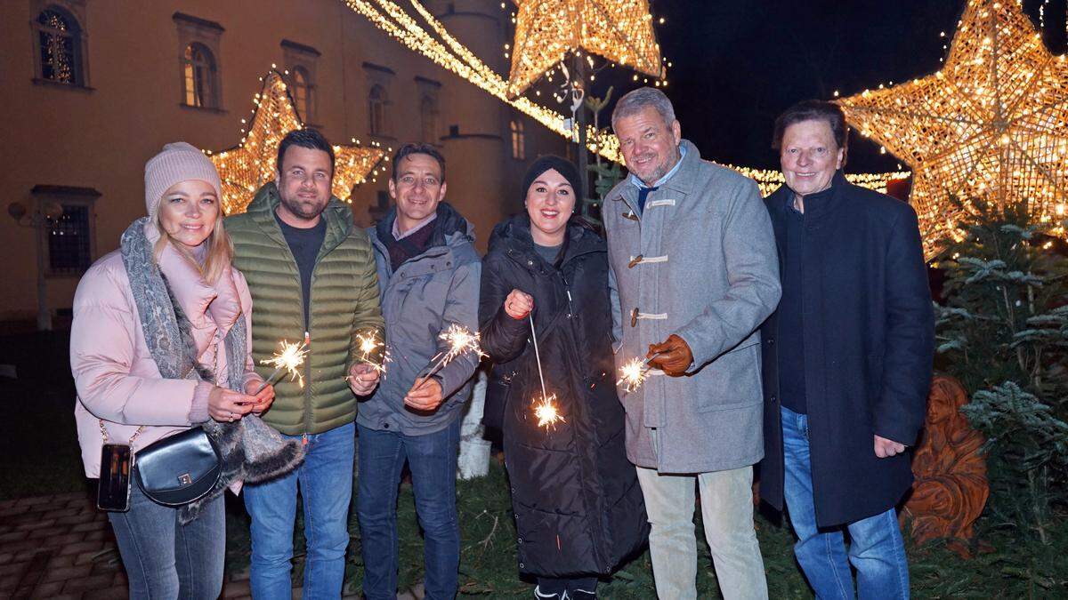 Evelyn Köfer, Daniel Santner, Gerhard Briggl, Daniela Pirker, Gerhard Köfer und Willi Koch bei der Eröffnung