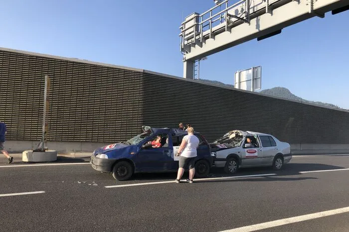 Die Einsatzkräfte stießen auf mehrere Unfallszenarien.
