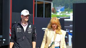 Michael Schumachers Sohn Mick Schumacher und Ehefrau Corinna 