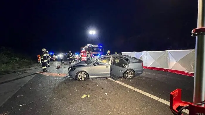 Der Unfall ereignete sich am Sonntag kurz vor 23 Uhr auf der A2