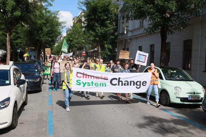 Kärntens Energieerzeugung im Speziellen zeichne sich durch einen hohen Anteil an Biomasse und Wasserkraft aus, auch der Gasverbrauch sei im österreichischen Durchschnitt niedrig, so die Kärntner Initiatoren des Streiks.