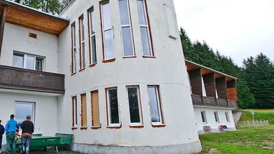 Asylwerberheim auf der Sualm soll wieder aufsperren,  fördert die FPÖ