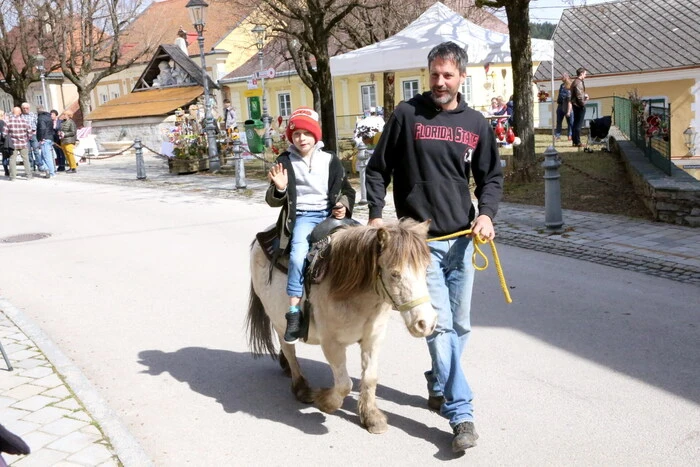 Und die Kinder kamen beim Ponyreiten voll auf ihre Kosten. 