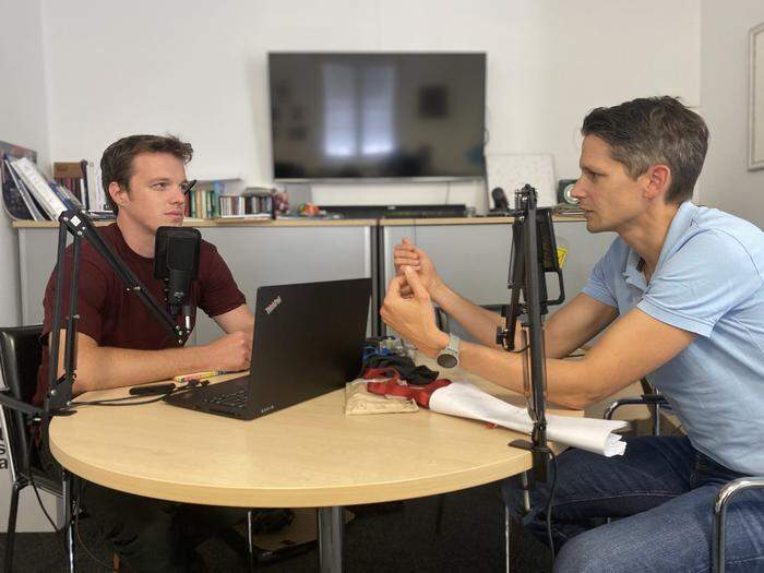Thomas Cik (rechts) im Podcast-Gespräch mit David Knes