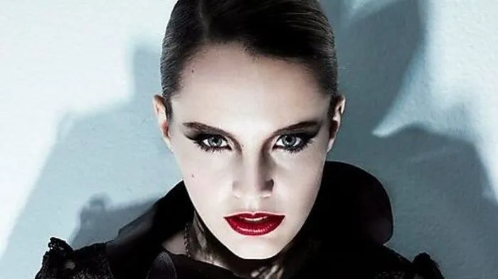 "Don't Beat the Girl out of My Boy": Anna Calvi