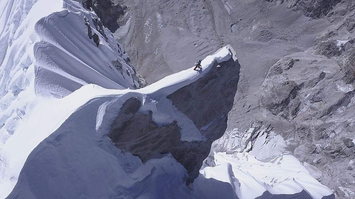 David Lama schaffte solo die Erstbesteigung des Lunag Ri