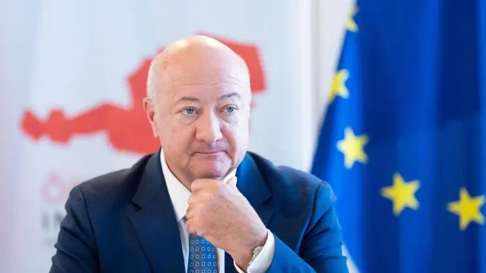 Bundeskanzler Christian Stocker (ÖVP) muss nach Aussagen im Zuge seiner Sommertour zurückrudern. Zu Recht. 