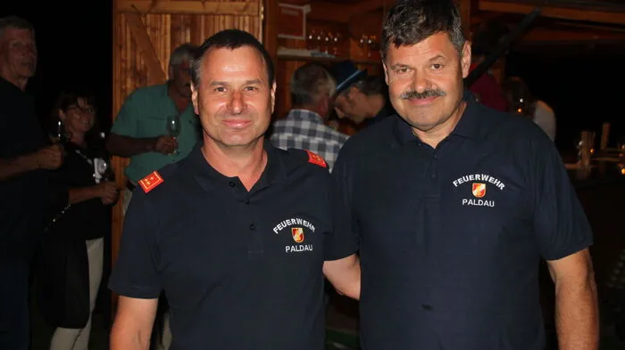 Seit Beginn ist Festobmann Franz Scheucher (re.) für die Organisation des Festes zuständig. Auch Feuerwehrhauptmann Anton Günther Sampl (li.) hilft immer tatkräftig mit.