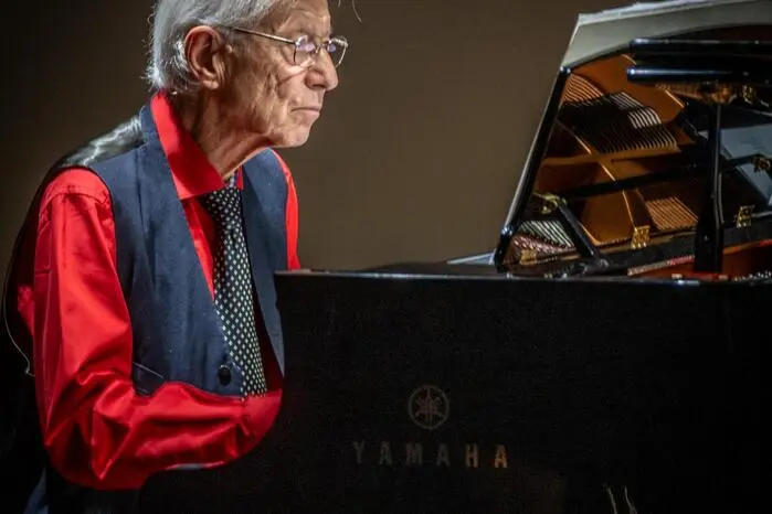 Für die musikalische Begleitung sorgte Werner Mixan am Klavier.