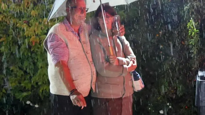 Auch wenn der Wettergott am Freitagabend nicht ganz mitspielte. Das tat der guten Stimmung keinen Abbruch.