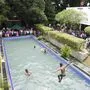 Demonstranten halten den Palast von Sri Lankas Staatspräsidenten Gotabaya Rajapaksa besetzt. Swimming Pool inklusive. 