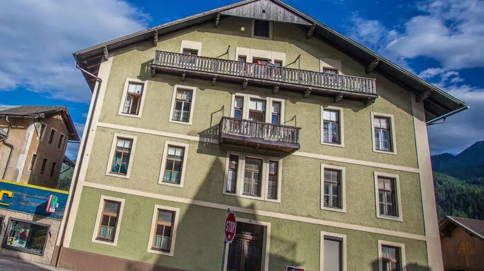 Im Inneren dieser Wohnanlage läuft einiges schief. Der Gemeinderat hat nun eine eigene Hausordnung beschlossen	