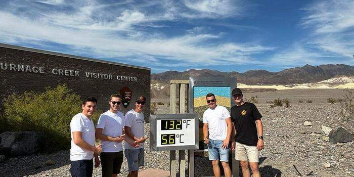 Markus, Georg, Martin, Daniel und Stefan im Death Valley