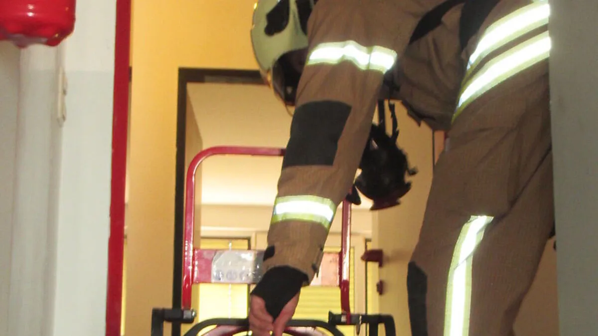 Die Berufsfeuerwehr in der Grimmgasse im Einsatz