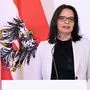 Kulturstaatssekretärin Andrea Mayer informierte