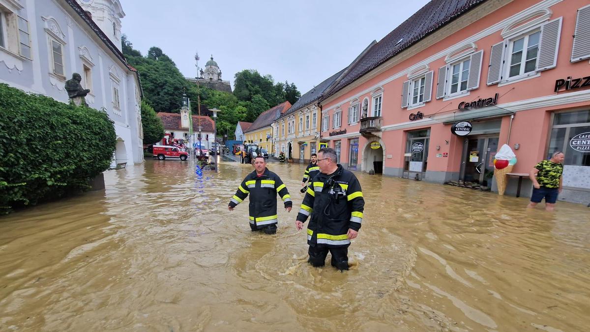 Diese Bilder vergessen die Anwohner nicht so schnell: Ehrenhausen an der Weinstraße am 4. August 2023