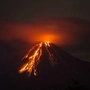 Vulkan Colima spuckt Lava und Asche