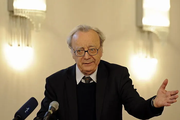 2007 bekam der Pianist Alfred Brendel den Ehrenring. 1943 übersiedelte der gebürtige Tscheche (Wiesenberg, Nordmähren) nach Graz und startete von hier aus seine Weltkarriere.